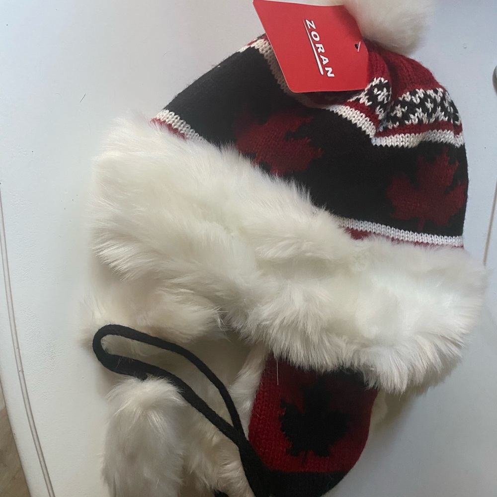 Winter hat fluffy white lining maple leaf print new with tags